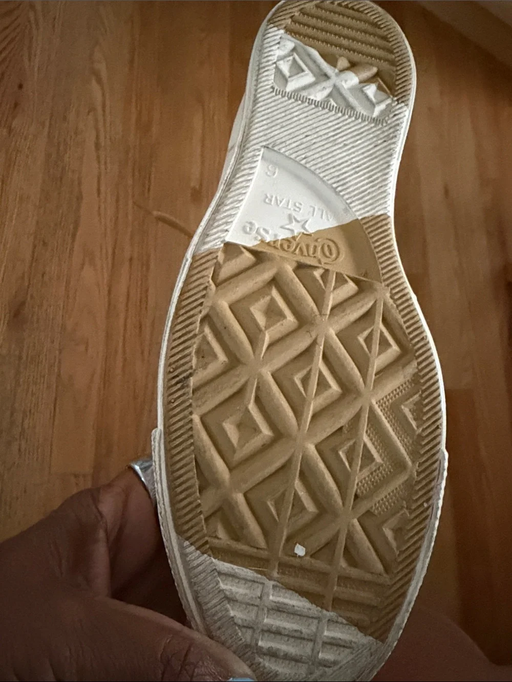 Converse high top